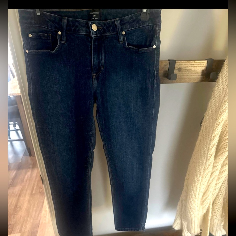 Juniors cropped denim jeans